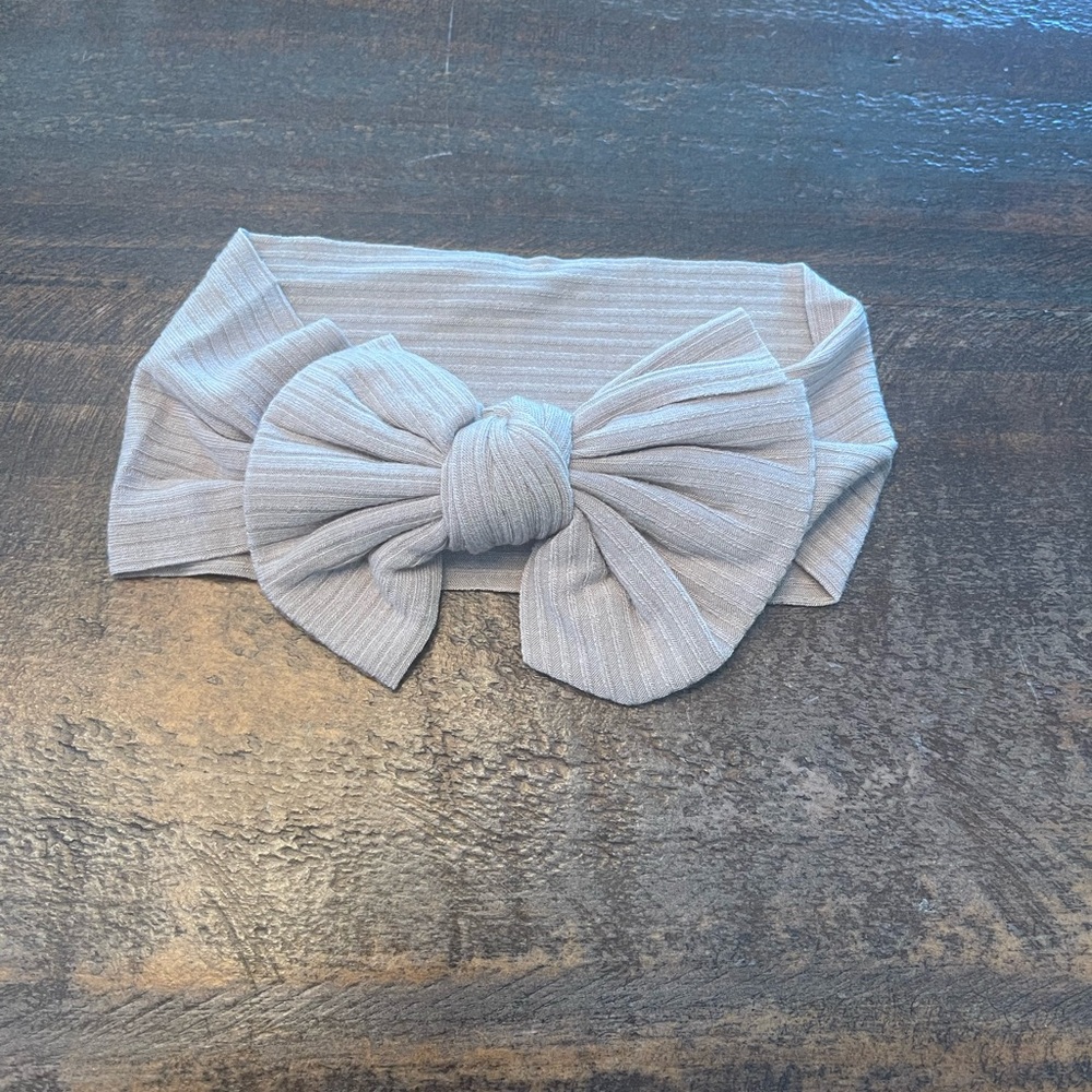 Hair Accessories with Large Bow and Soft Fabric